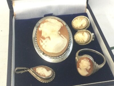 Silver Cameo set suite including brooch, ring, earrings