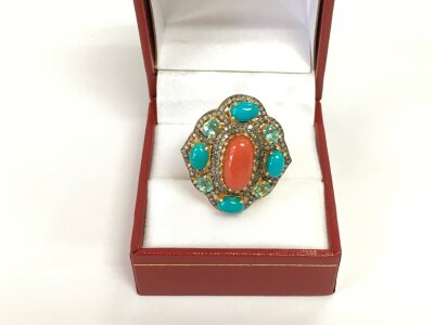 Silver gilt ring set with oval cabochon coral and turquoise, apatite and diamonds. Size N