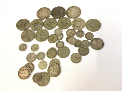 A collection of pre 1946 coinage.
Approximately 200g