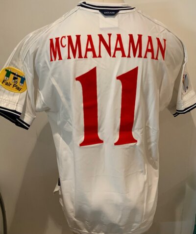 McManaman England Euro 2000 Match Worn Football Shirt: Worn v Portugal in the match he scored in 2-1 win on 12 6 2000 in Eindhoven before being stretchered off. Comes with COA signed by player plus 5 photos from the press of him at the match.