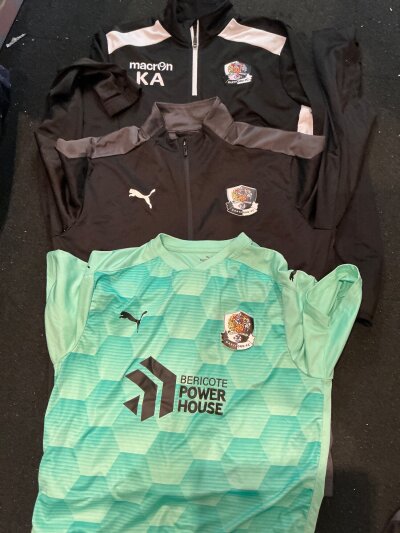 Non League Football Shirt Collection: Includes two player issue Dartford track suit tops. (8)