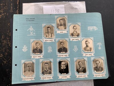 Arsenal Pinnace Football Cards: Full team set up in the 2-3-5 formation with all 11 cards excellent and clipped into original Pinnace display page.