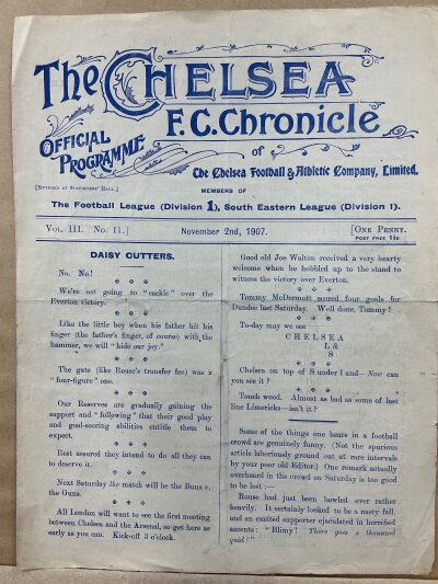 1907 - 1908 Chelsea v Tottenham Football Programme: Match played on 2 November 1907 with no team changes. Folding. South Eastern League match.