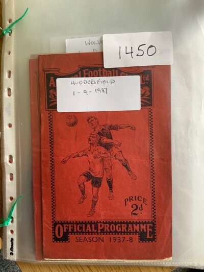 Arsenal 1937 - 1938 Home Football Programmes: All 21 league matches from their championship season plus all 3 FA Cup matches. Very good. (24)