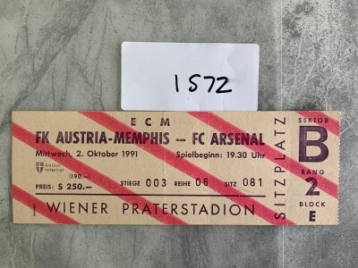 91/92 Austria Memphis v Arsenal European Cup Football Ticket: Excellent condition ticket with reproduced copies of the programme and team sheet.
