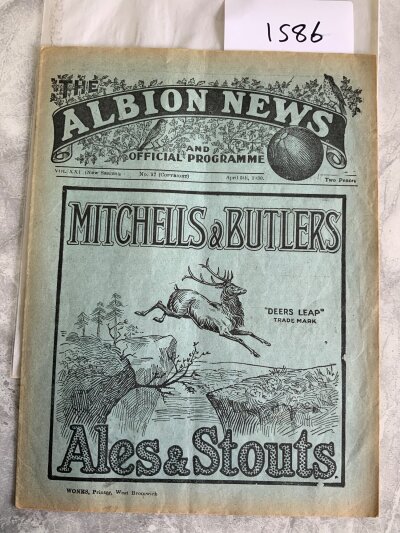 29/30 West Brom v Reading Football Programme: Very good condition league programme with no team changes.