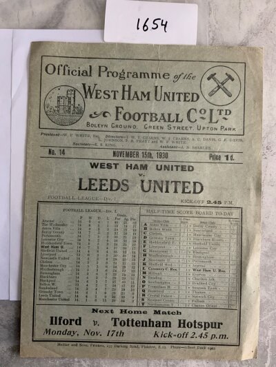 1930 - 1931 West Ham v Leeds United Football Programme: Good condition league programme with no team changes.