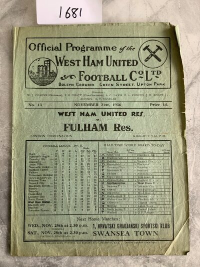 36/37 West Ham v Fulham Football Combination Programme: Good condition reserves programme with no team changes. Creasing.