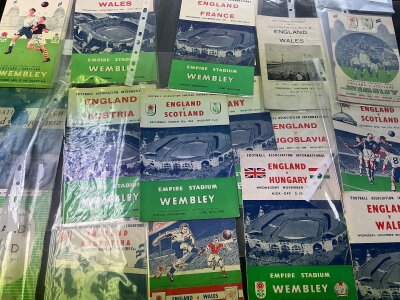 England International Football Programmes: From 1951 to 2005 with many games at Wembley covered plus 1953 v Ireland at Everton. Nicely kept in pockets with no duplication. (est 150)
