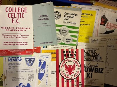 Non League Football Programmes: Many hundreds of different clubs from the 70s onwards with instructions to sell. Quantity in box.