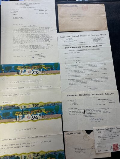 Tommy Harmer Tottenham Football Memorabilia: Personal items given to vendor include his PFA Union letter etc, selection card for FA X1 signed by Rous, 2 telegrams wishing him well at Watford. 9 large press photos (one signed) and two small photos of him playing football, snooker in the changing room and boot room at Spurs.