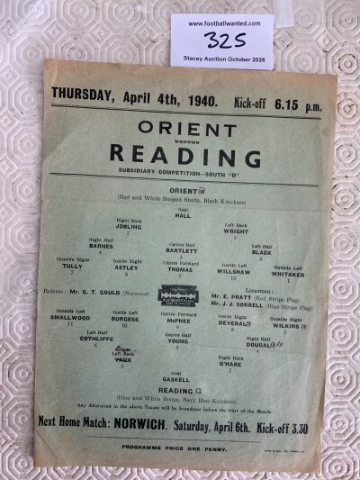 1939 - 1940 Orient v Reading Football Programme: Very good condition single sheet league programme with team change and scorers noted. Dated 4 4 1940.