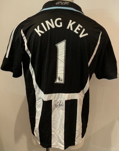 Kevin Keegan Signed 2008 - 2009 Newcastle United  Football Shirt: XL shirt with King Kev 1 signed to rear below the number 1.