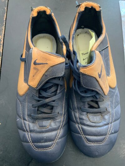 Rosicky Arsenal Match Worn Football Boots: Nike blue and gold Zoom Air boots with number 7 written to both tongues. Direct from reputable source who got them direct from player. Worn on 22 12+2097 v Tottenham at the Emirates.