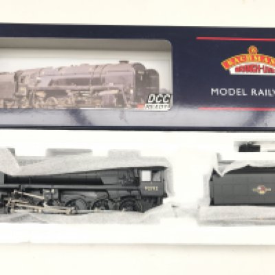 A Boxed Bachmann 9F 2-10-0 Standard 92192 D/Chimney BR L/C Black BR1F Tender, #32-851 DCC Ready.