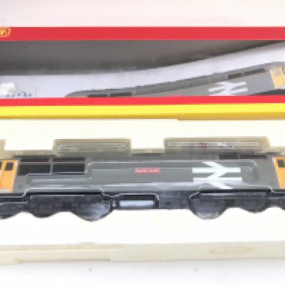 A Boxed Hornby Railfreight CO-Co Diesel Class 56 Locomotive Oystermouth #R2962.