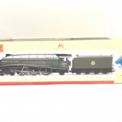 A Boxed Hornby 00 Gauge 4-6-2 Class Golden Plover.DCC Ready. I'm Wrong Box.