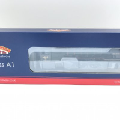 A Boxed Bachmann 00 Gauge Class A1 Meg Merrilies 60115 BR Green Early Emblem #32-558. DCC.