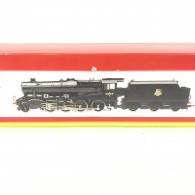 A Boxed Hornby 00 Gauge BR 2-8-0 Class 8F Locomotive 48154. #R2229.