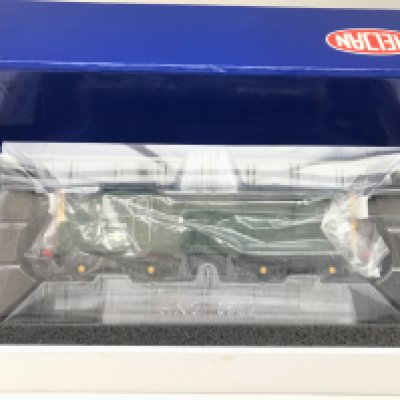 A Boxed Heljan 00 Gauge Class 15 Diesel Loco D8229 In Green Livery.