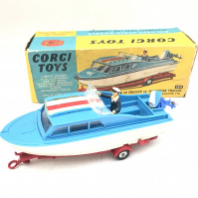 A Boxed Corgi Dolphin 20 Cruiser On Wincheon Trailer. #104 No Reserve.