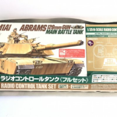 A Boxed Tamiya Radio Controlled Abrams Main Battle Tank Kit. 1/35 Scale. No Reserve.