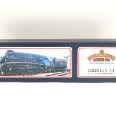 A Boxed Bachmann 00 Gauge A4 60009 Sir Nigel Gresley B.R. Blue Early Emblem #31-954.