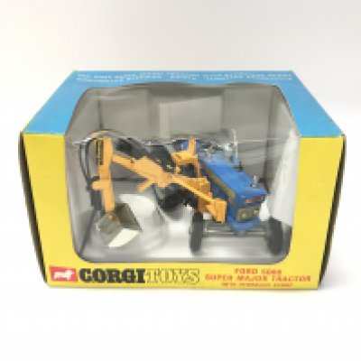 A Boxed Corgi Ford 5000 Super Major Tractor with Hydraulic Scoop. #74.