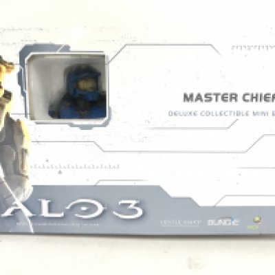A Boxed Halo 3 Master Chief Collectable Mini Bust. No Reserve.