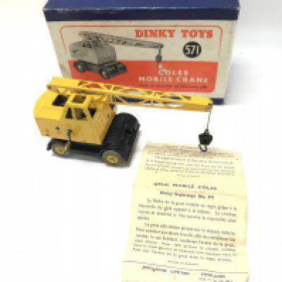 A Boxed Dinky Coles Mobile Crane #571.
