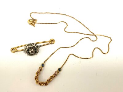 A 9ct part rope chain and stone set necklace together with a gold bar brooch.