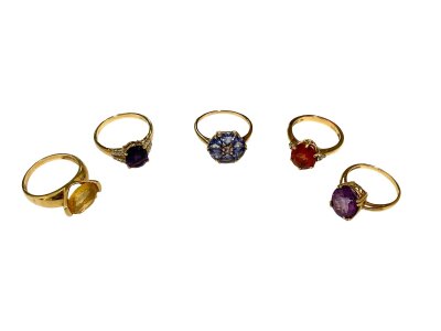 5 9ct gold gem set rings, 15.4g