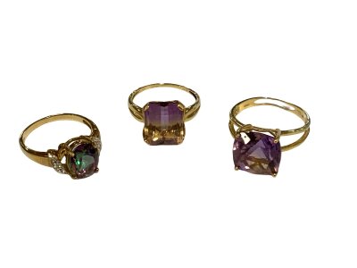 3 9ct gold gem set rings, 9g.