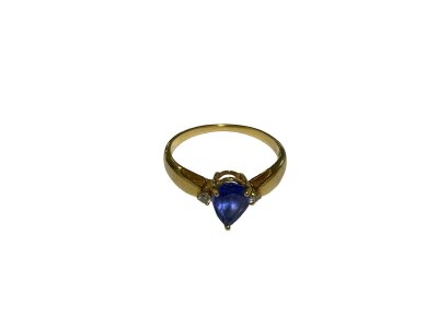 An 18ct yellow gold ring set with a central teardrop shaped tanzanite and 2 small diamonds. Size R.