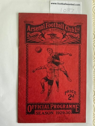 29/30 Arsenal v Sheffield Wednesday Football Programme: Very good condition programme with no team changes. Rusty staples holding firm. Sheffield Wednesday were champions this season.