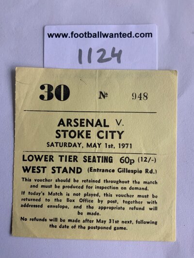 70/71 Arsenal (Double Season) v Stoke City Football Ticket: League match ticket dated 1 5 1971 has light fold.