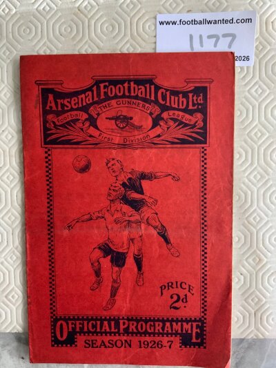 1926 - 1927 Arsenal v Sheffield United Football Programme: Good condition league match with no team changes. Rusty staples present and holding firm