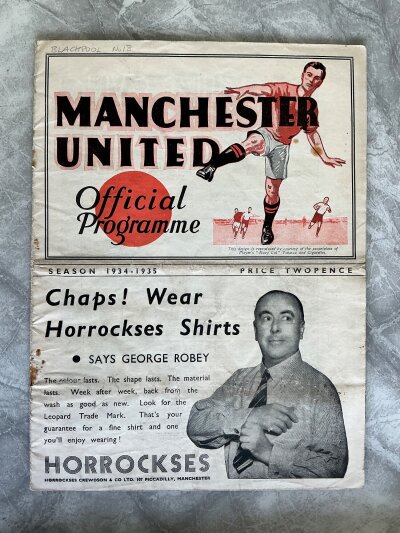 34/35 Manchester United v Blackpool Football Programme: Good condition league programme with no team changes. Rusty staples removed.