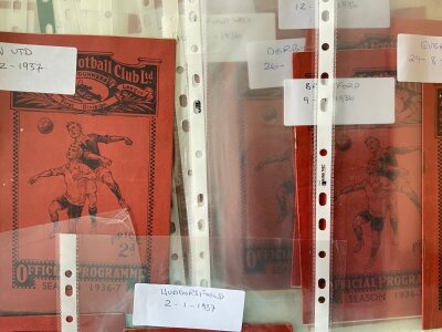 36/37 Arsenal Complete League Home Football Programmes: Includes Manchester United Leeds and Liverpool. Very good. (21)