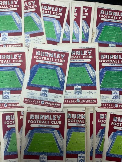 Burnley Home Football Programmes: 18 x 58/59, 8 x 57/58, 10 x 56/57, 5 x 55/56. Nearly 500 spanning the 60s decade to include 60/61 Reims x 12, Hamburg x 9. Excellent condition with duplication. (est 550)
