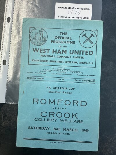 1949 Romford v Crook Amateur Cup Semi Final Replay Football Programme: Played at West Ham on 26 3 1949 in excellent condition with no team changes.