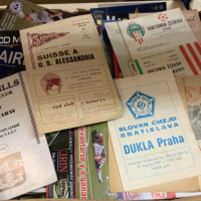Foreign Football Programme Collection: Over 150 programmes from the 1960s but mainly modern. Many European countries plus a few from South America (Est 150).