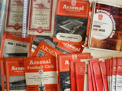 Arsenal Home Football Programmes: From the 40s onwards to include 48/49 Preston, Bolton which are good. After that a further 80+ often with a number or score to cover. Instructions to sell. (80+)