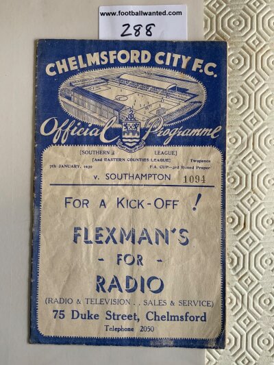 38/39 Chelmsford City v Southampton FA Cup Football Programme: Very good condition with no team changes although score (4-1) written to team page.