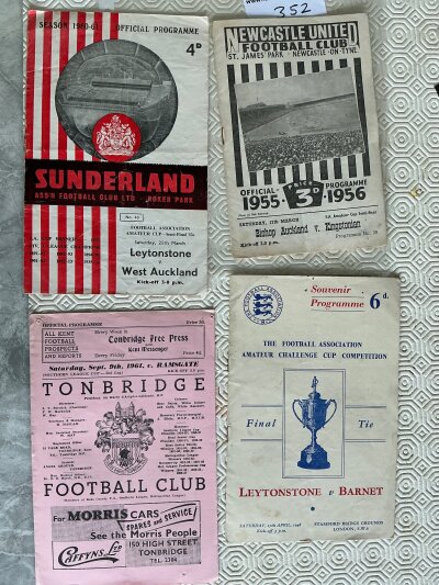 Non League Football Programmes: Majority from 1956 to 1965 including 1956 Amateur Cup semi final at Newcastle, 1948 Amateur Cup Final at Chelsea, 1961 Amateur Cup semi final at Sunderland plus homes to include Harwich Dartford Margate Tonbridge Sutton Folkestone Bromley and more. Good. (25)