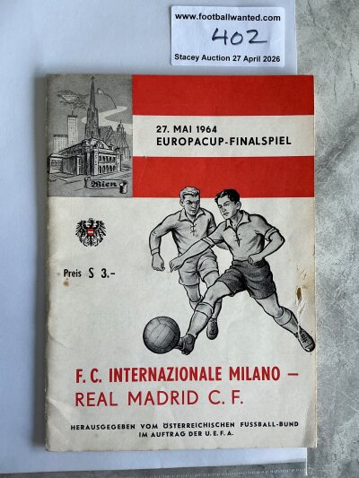 1964 European Cup Final Football Programme: Inter Milan v Real Madrid with a scuff to right hand side of cover. Good with unwritten team page insert.