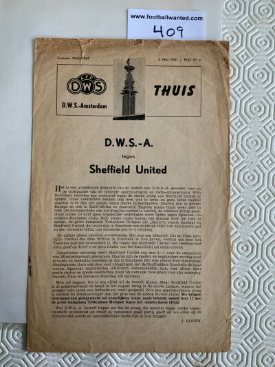 60/61 DWSA v Sheffield United Football Programme: End of season friendly played in Amsterdam. Fair condition with small tear at top of page. No team changes.