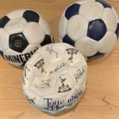 Tottenham Football Squad Signed Footballs: Three multi signed footballs from circa late 1980s. Two balls have pen signatures that are fading. Signatures include Clemence Stevens Roberts Allen Mabbutt and many more. Instructions to sell. (3)