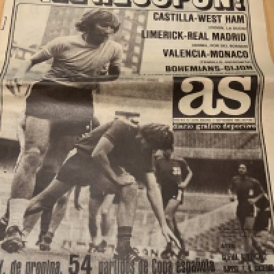 Castilla v West Ham Football Newspaper Programme: Complete Spanish newspaper detailing European fixtures which was effectively the match day programme. 