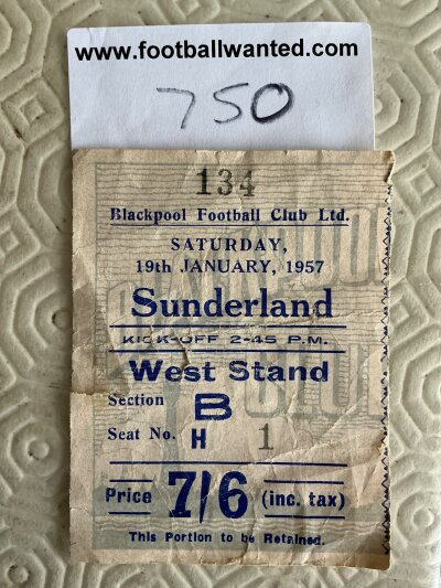 56/57 Blackpool v Sunderland Football Ticket: First division match ticket dated 19 1 1957 with small tear.